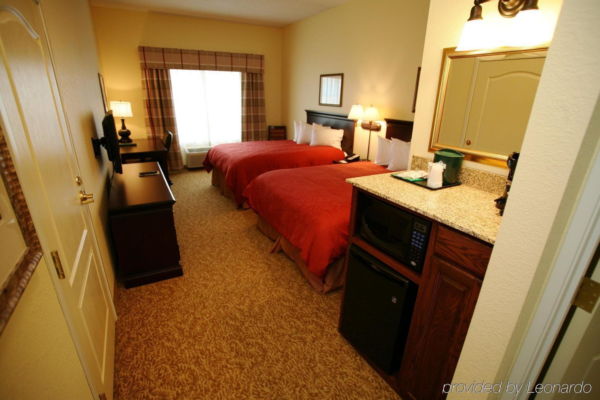 Country Inn & Suites By Radisson, Kansas City At Village West, Ks Bonner Springs Room photo